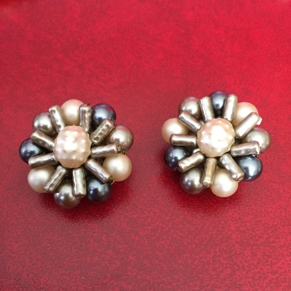 Vintage Jewelry Set Necklace & Earrings Faux Pearl - Multi-Strand Beads - Picture 2 of 7